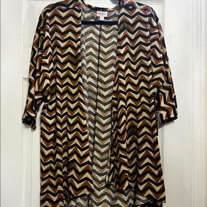 Lularoe M Lindsey (kimono)